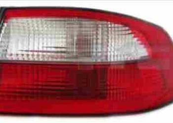 LAMPA TYLNA ZEWN. PR/LE - RENAULT LAGUNA II H/B 03/01-03/05