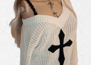 Gotycki sweter