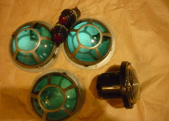 Lampki ,lampy, plafoniery do starych czołgów.