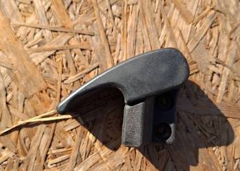 Rączka uchwyt maski Audi A3 8L Toledo II Leon I Bora Beetle Golf 1H1823533 Rączka uchwyt maski Audi A3 8L Toledo II Leon I Bora Beetle Golf 1H1823533