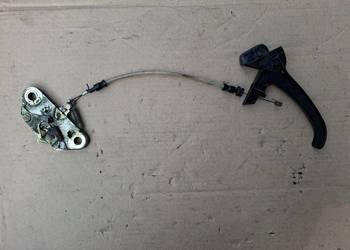 Dźwignia i zamek pokrywy bagażnika maski Fiat 126p Maluch