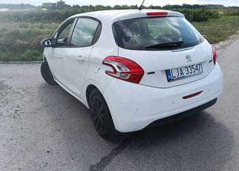 Peugeot 208  1.2 Benzyna Hatchback