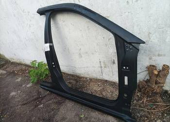 Seat Arona próg prawy że slupkami nowy Seat Arona próg prawy że slupkami nowy