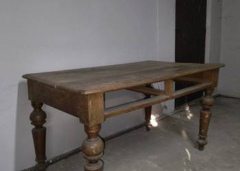 Zabytkowy stół  debowy