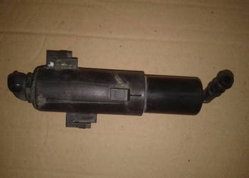 spryskiwacz reflektora DYSZA prawa AUDI A4 B8 8K0955102A