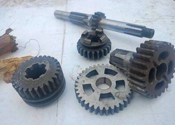 Shl gazela shl m11 WSK 175 WSK 125 wałek zdawczy wałek główny zębatka biegu