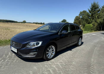 Volvo V60 T3 benzyna Automat Bezwypadkowy Serwis ASO I (2010-2018)