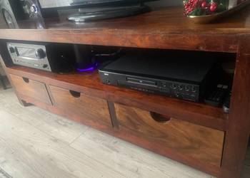 Szafka RTV w stylu kolonialnym