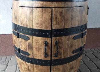 Opalany barek LED z beczki dębowej po whisky.