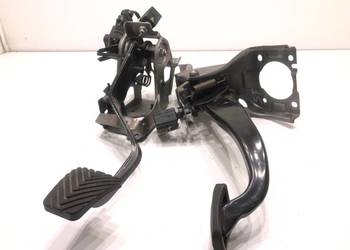 PEDAŁY HYUNDAI i40 32800-3X100 1.7 116KM