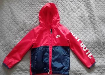 Kurtka wiatrówka Nike roz. 116-122