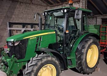 John Deere 5085m