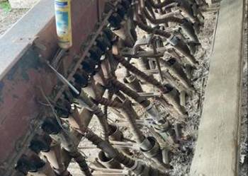 Siewnik robiony z dwóch konnych