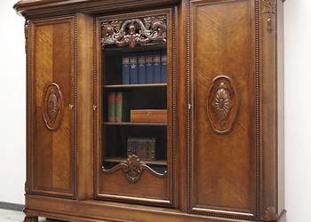 Antyk, biblioteka z lat 20-tych. Po renowacji.