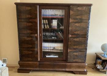 Biblioteczka art deco po renowacji