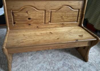 Lawa drewniana z podnoszonym siedziskiem