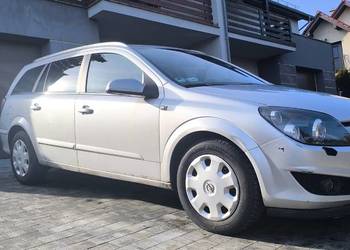 Opel Astra kombi 2009