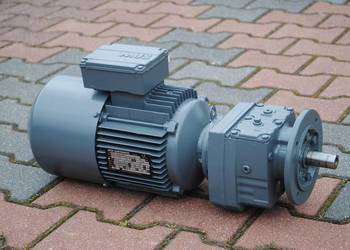 Motoreduktor kołnierzowy 1.5kw. 78obr./min. z hamulcem. SEW