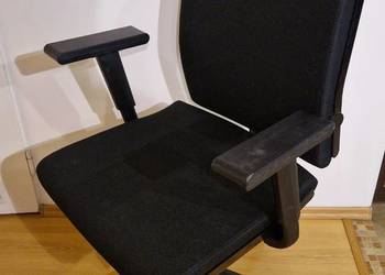 Fotel biurowy, obrotowy z funkcją TILT - bujania