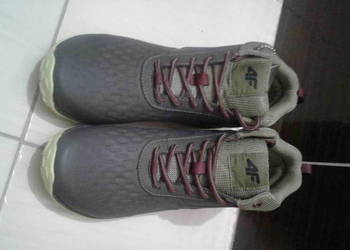Buty zimowe, trekkingowe 4F roz. 42 nowe