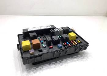 SKRZYNKA BEZPIECZNIKÓW OPEL ZAFIRA B 13206753HA Minivan 05-19 1.6 105K