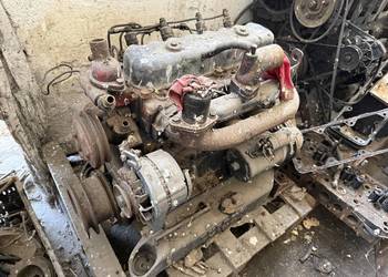 Silnik spalinowy 4 cylindry