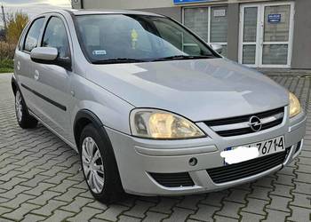 Sprzedam bardzo ładnego opla corsę 2005 rok 1.2 ładnie utrzymany polecam!!