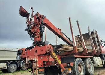 Żuraw do załadunku drewna LOGLIFT F 105 S (2,6 t / UDT)