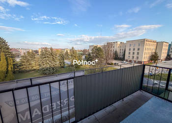 Na sprzedaż przestronne M4 przy gmachu w bloku!