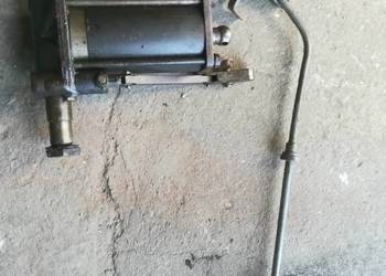 Siłownik podnośnika z cięgłem Zetor K25