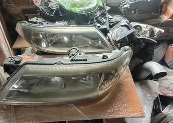 Lampy przód xenon Renault Laguna 2 Europa jak nowe