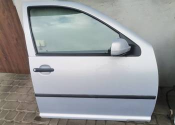 VOLKSWAGEN GOLF 4 IV 5D DRZWI PRAWY PRZÓD