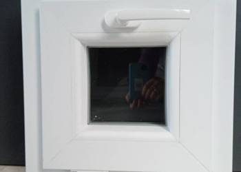 okno PCV 50x50 / 500x500 2 Szybowe Gospodarcze  Białe Nowe