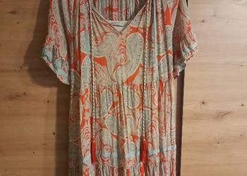 Sukienka marki Nile wraz z halką