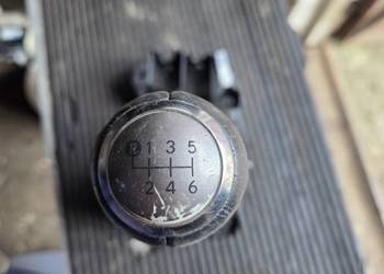 Lewarek zmiany biegów Toyota Yaris 3 Lewarek zmiany biegów Toyota Yaris 3