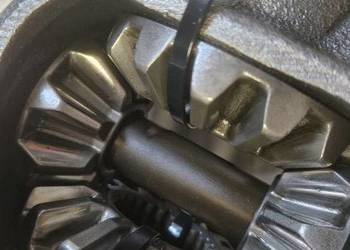 mechanizm różnicowy  do mostu Land Rover  defender - używany