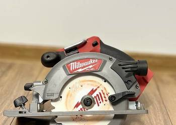 Milwaukee M18 CCS55 Pilarka + 2x NOWY Akumulator 5.0Ah – Stan jak nowy