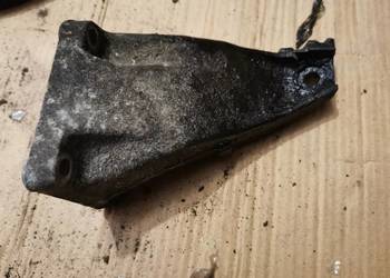 Łapa mocowanie silnika BMW E34 525 tds prawa