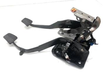 PEDAŁY MITSUBISHI LANCER VIII 1.8 116KM