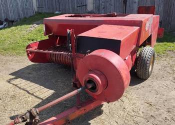 Prasa kostkująca Massey Ferguson 124, MF