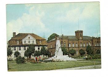 WOLIN RYNEK URZĄD MIEJSKI POMNIK WDZIĘCZNOŚCI WOLIN RYNEK URZĄD MIEJSKI POMNIK WDZIĘCZNOŚCI