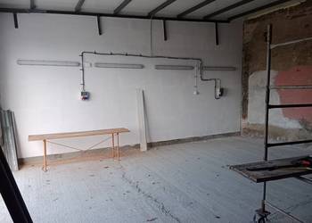 Parking garaż na auto maszyny i narzędzia