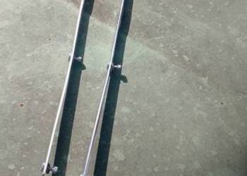 Fiata 125 p listewki mocujące gumę przedniego zderzaka