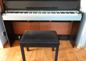 Pianino cyfrowe Yamaha YDP-S31 Arius, kompaktowe i dobrej jakości + ława