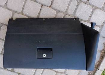 Schowek strona pasażera Golf 4 1J