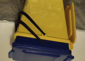 Wiadra. Kubełki. Kubły.