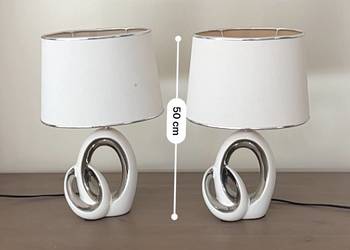 Dwie lampki stołowe ceramiczne biało-srebrne 50 cm