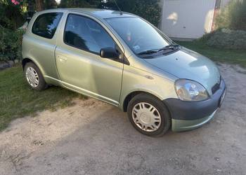 Toyota Yaris 1.0 benzyna 2002 rok - na części lub do naprawy