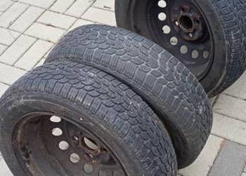 Komplet opon zimowych z felgami 14' Citroen C1