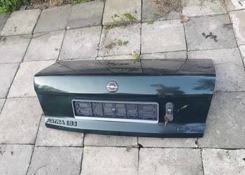 Klapa bagażnika Opel Astra F sedan 91-02 bez korozji Klapa bagażnika Opel Astra F sedan 91-02 bez korozji